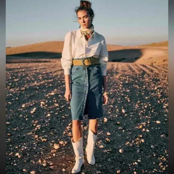 Sezane Jona Skirt in Light Blue Denim - Picture 2 of 16